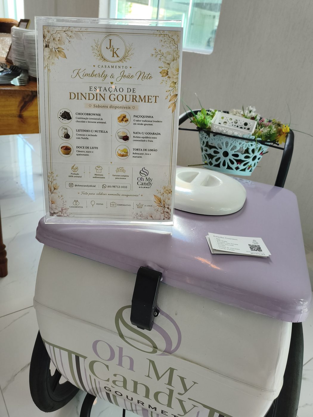 Carrinho de dindin gourmet personalizado para casamento